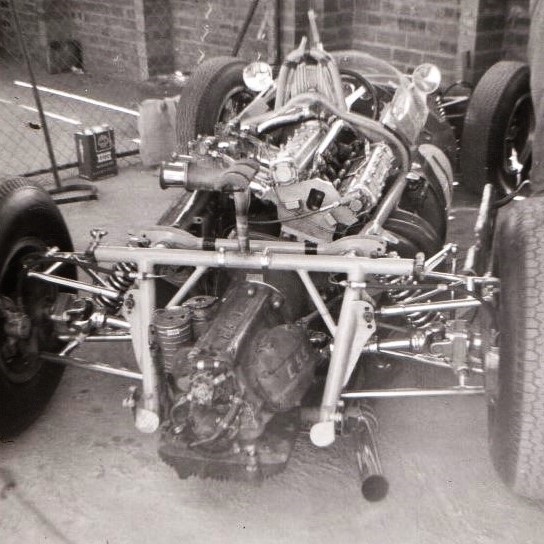 Down in thirteenth place was American driver Bob Drake, who was born on ...